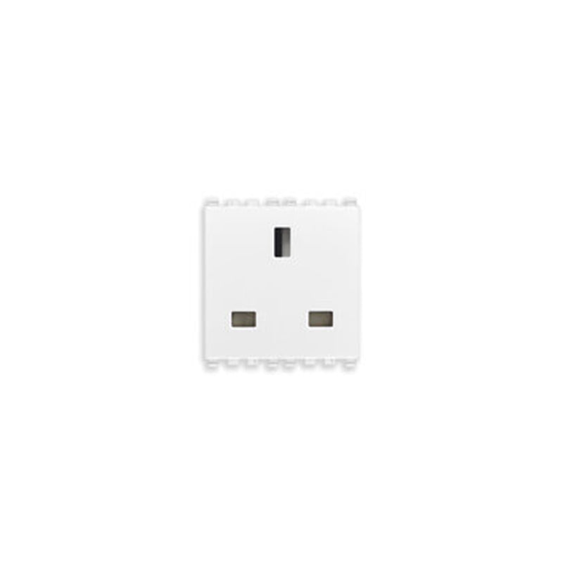 Eikon British Outlet, 2P+E, 13A-250V, Non-SICURY 2M, White, *Surcharge may apply if buying <20