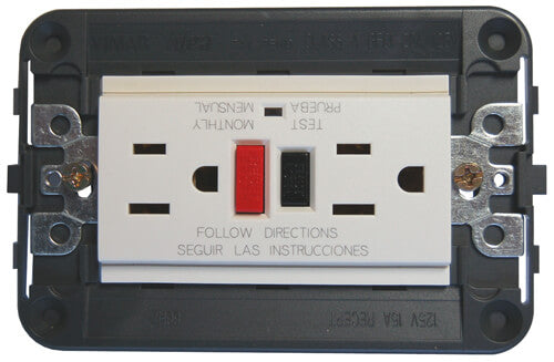 Two 2P+E 15A outlets USA+GFCI white